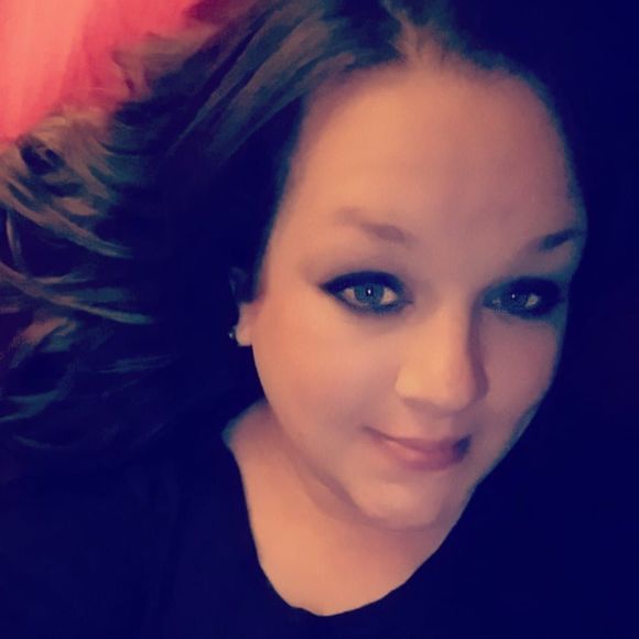 Meet your Posher, Sandi - Picture 1 of 1